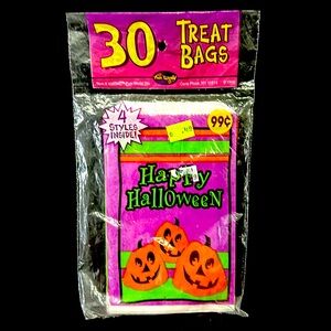 COPY - Vintage sealed  Halliween pack of 30 paper  treat bags